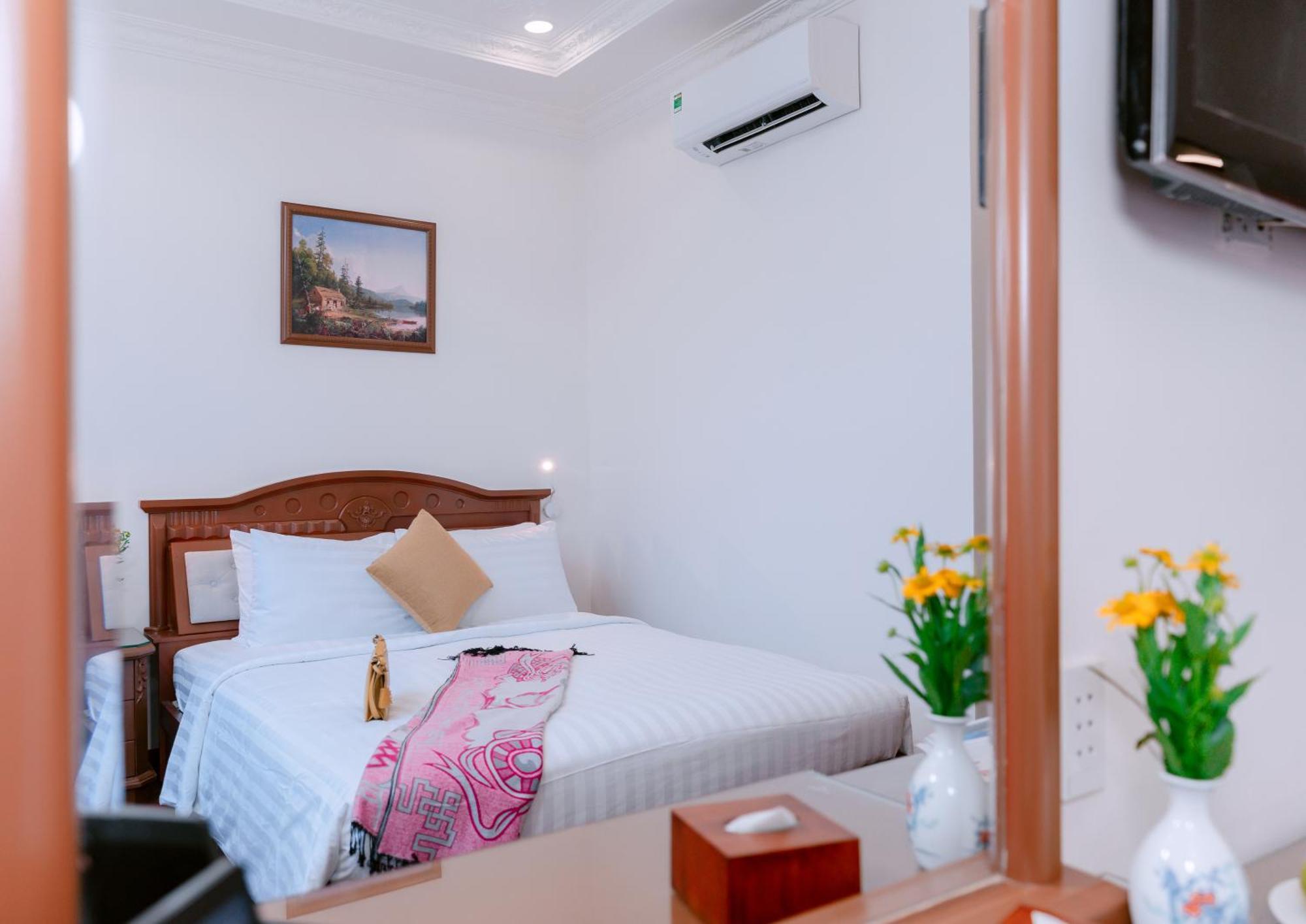 Dahlialand Saigon Hotel & Swimming Pool Ho Chi Minh City Exterior photo